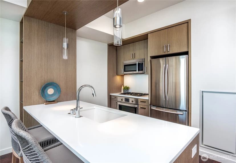Property photo for 1321 Seneca Street #1102, Seattle photo 11