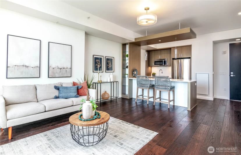 Property photo for 1321 Seneca Street #1102, Seattle photo 6