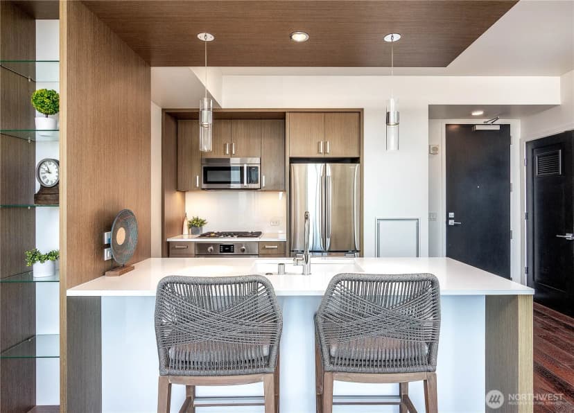 Property photo for 1321 Seneca Street #1102, Seattle photo 8