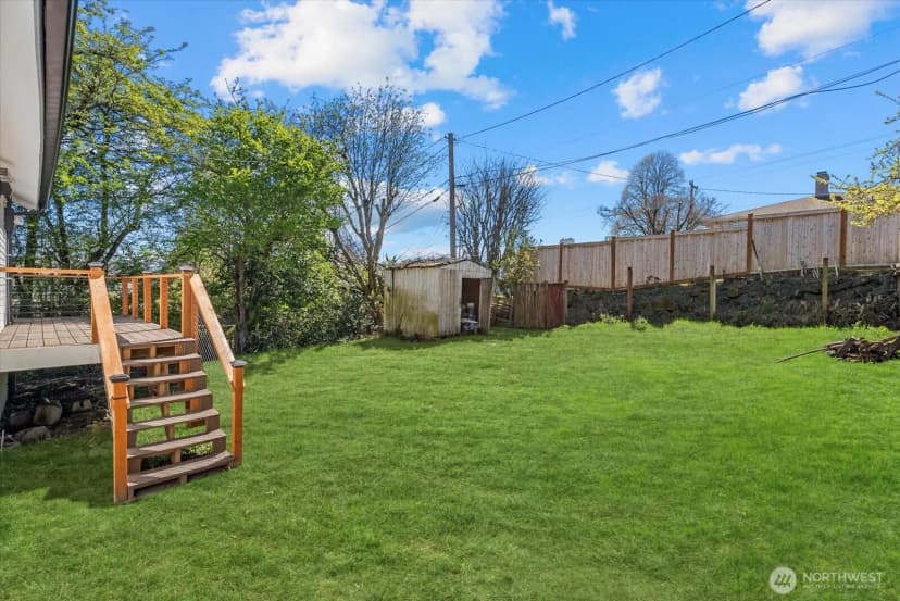 Property photo for 7915 S Lakeridge Drive, Seattle photo 23