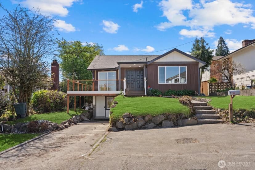 Property photo for 7915 S Lakeridge Drive, Seattle photo 19