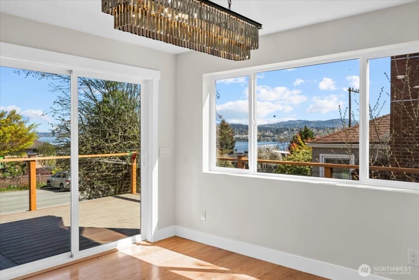 Property photo for 7915 S Lakeridge Drive, Seattle photo 12