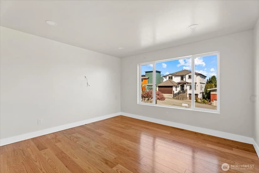 Property photo for 7915 S Lakeridge Drive, Seattle photo 9
