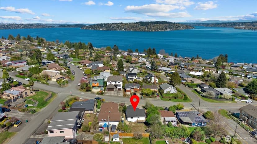 Property photo for 7915 S Lakeridge Drive, Seattle photo 27