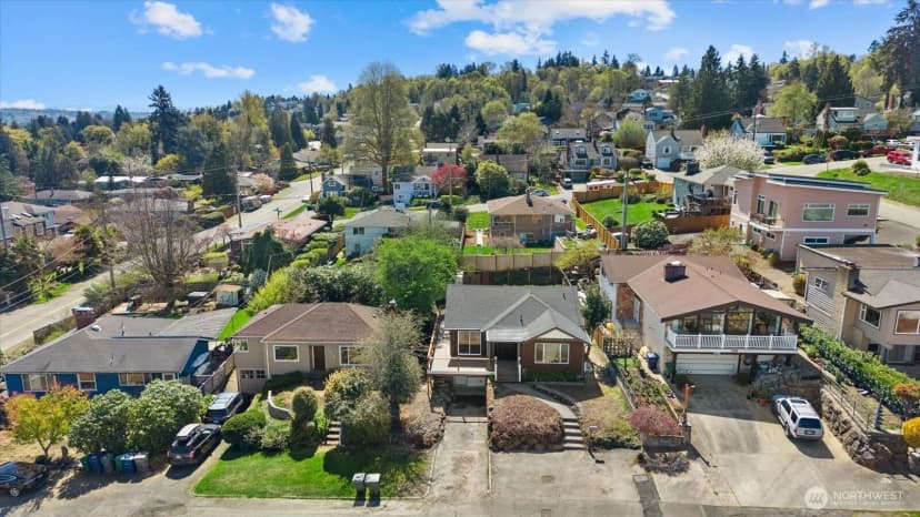 Property photo for 7915 S Lakeridge Drive, Seattle photo 28