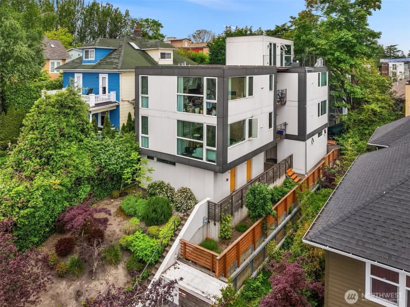 Property photo for 1814 E Denny Way, Seattle