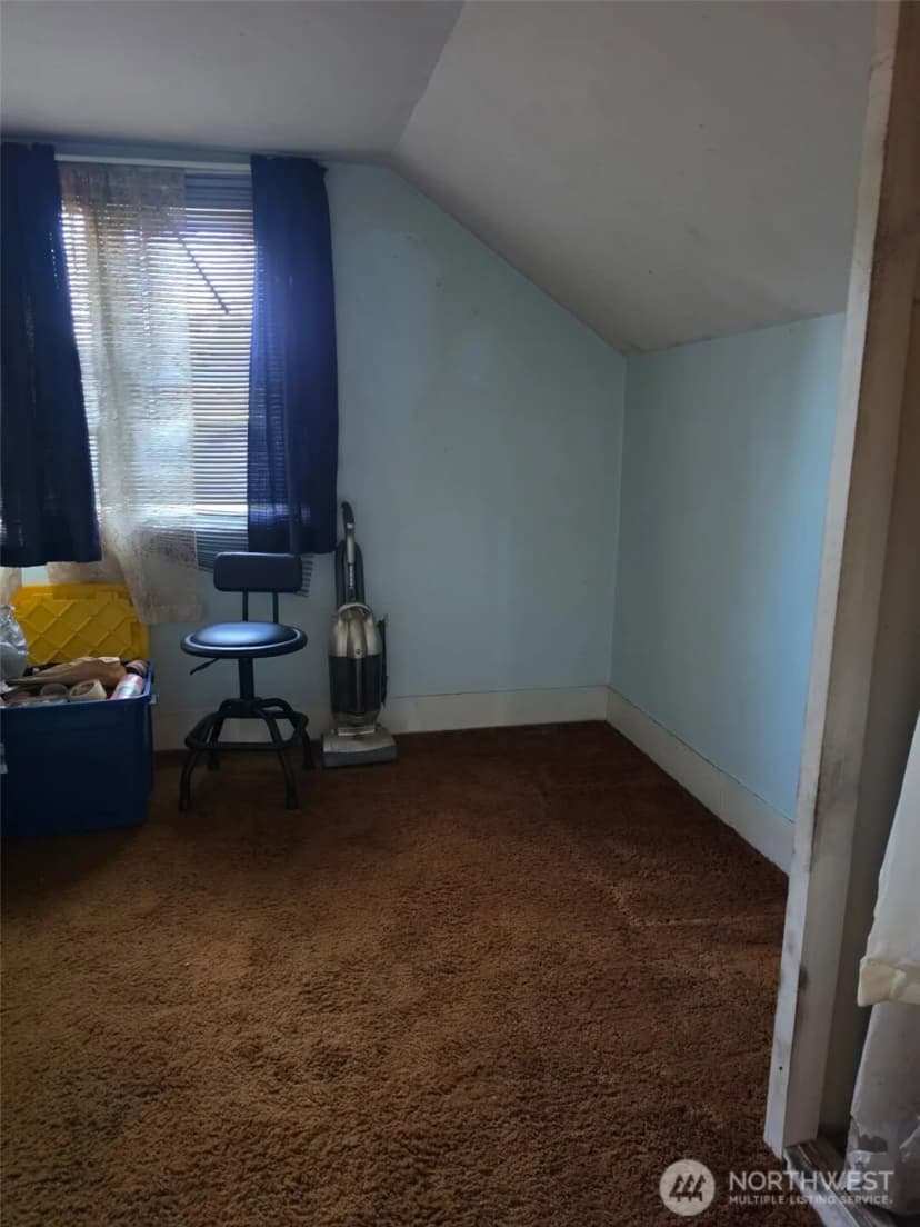 Property photo for 915 S Pearl Street, Centralia photo 21