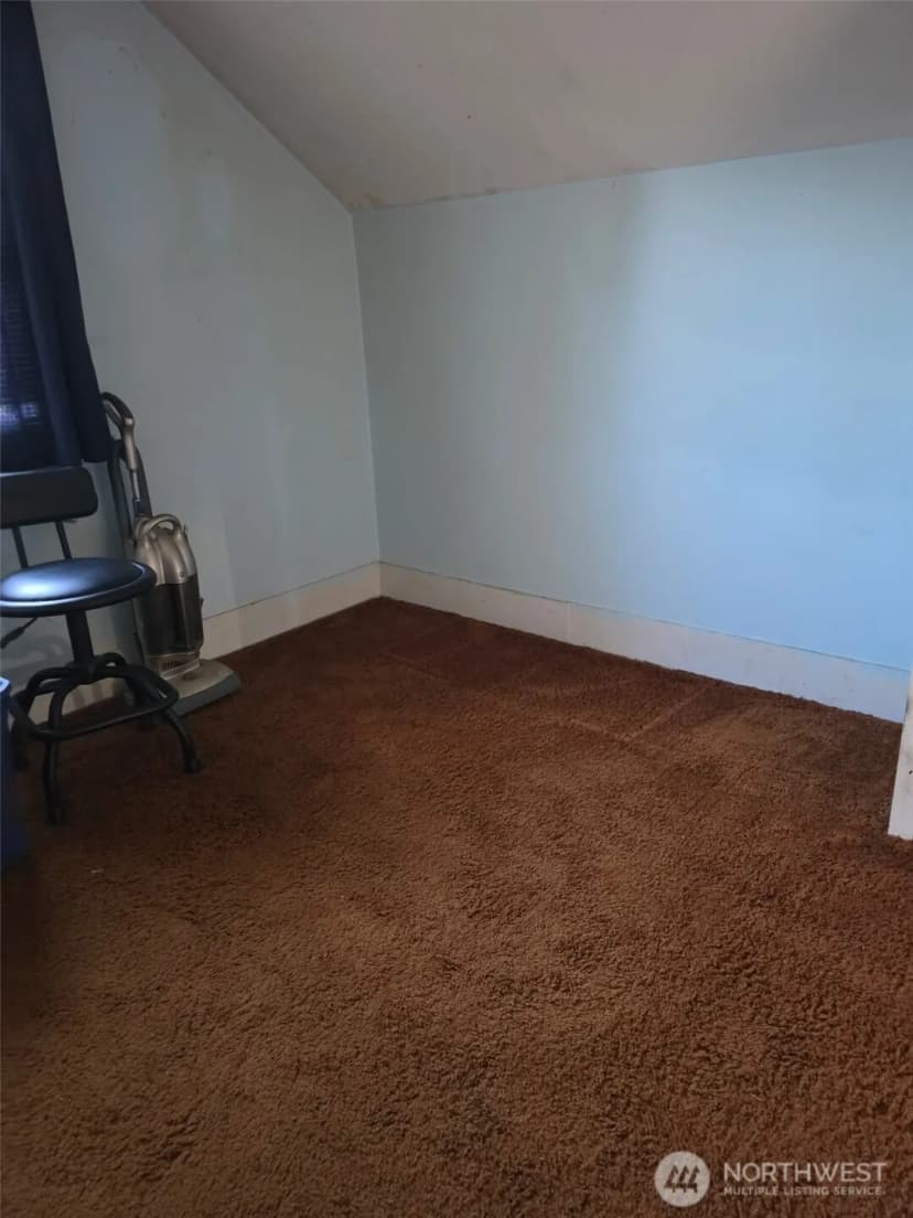 Property photo for 915 S Pearl Street, Centralia photo 22