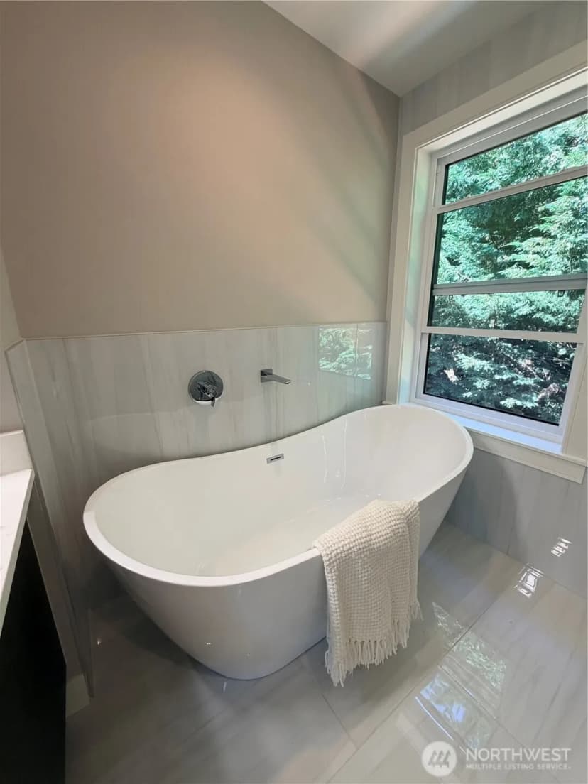 Property photo for 4305 Ne 26 Place, Renton photo 31