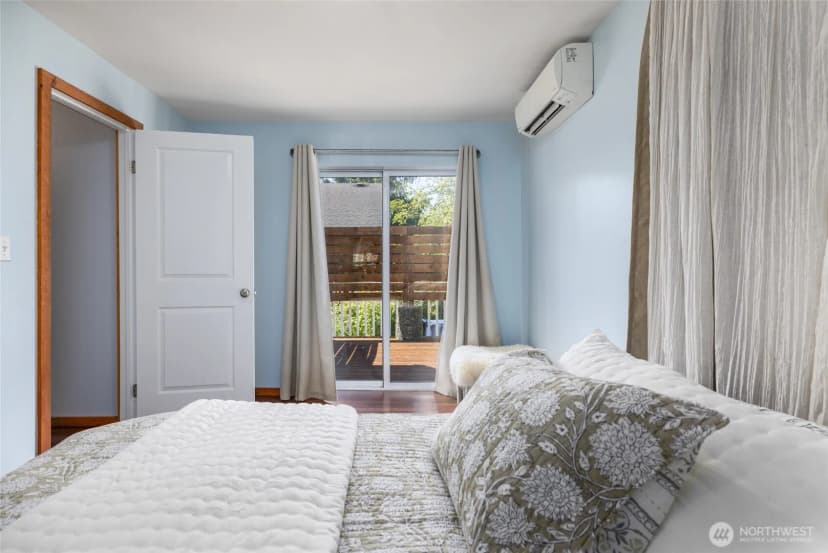 Property photo for 105 S 7th Street, Mount Vernon photo 17