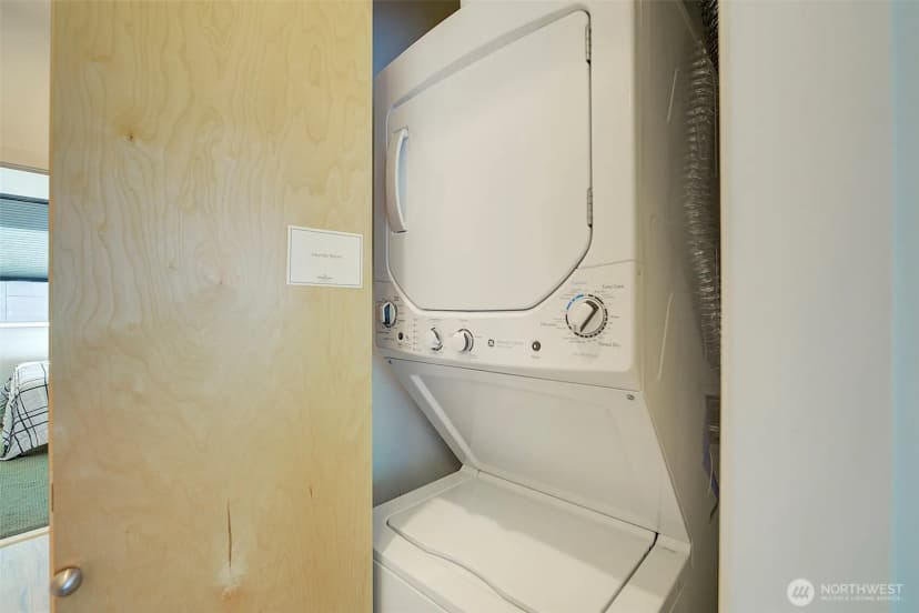 Property photo for 3444 California Avenue Sw, Seattle photo 16