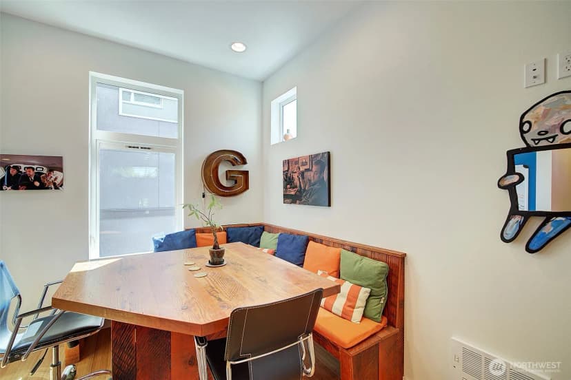 Property photo for 3444 California Avenue Sw, Seattle photo 7