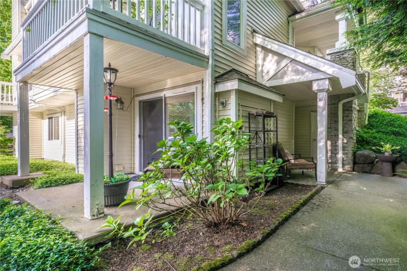 Property photo for 6825 Se Cougar Mountain Way, Bellevue photo 4