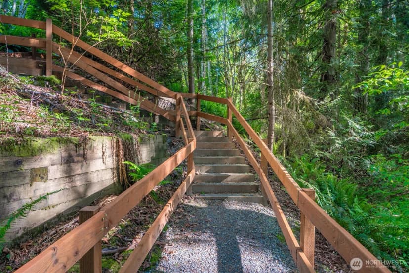 Property photo for 6825 Se Cougar Mountain Way, Bellevue photo 31