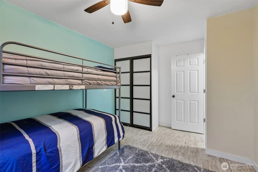 Property photo for 12543 Ne 23rd Place #d3, Bellevue photo 21