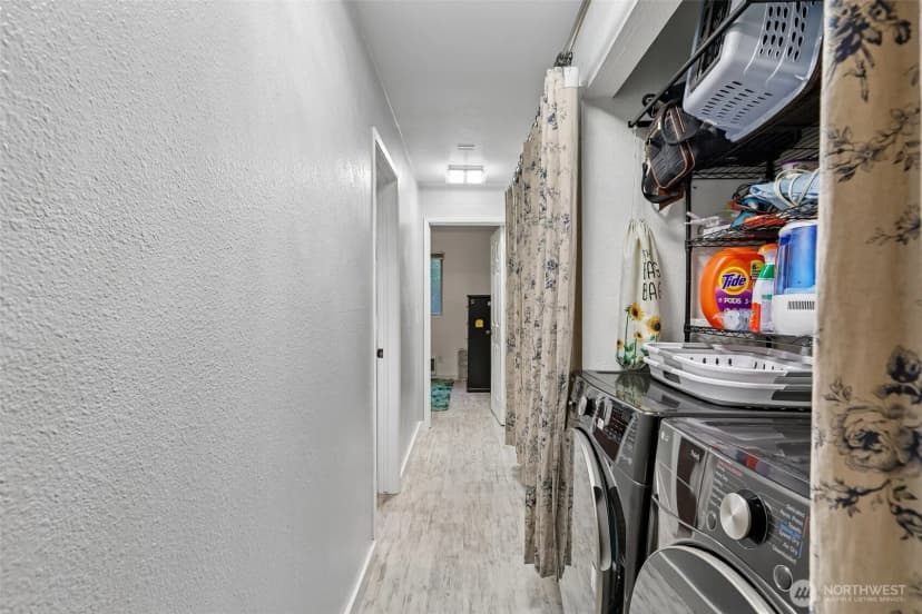 Property photo for 12543 Ne 23rd Place #d3, Bellevue photo 22
