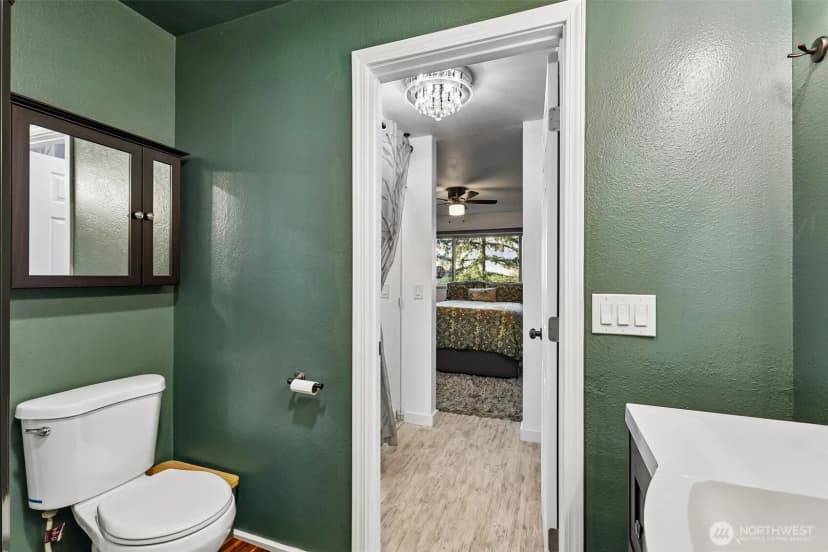 Property photo for 12543 Ne 23rd Place #d3, Bellevue photo 16