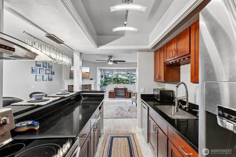 Property photo for 12543 Ne 23rd Place #d3, Bellevue photo 6