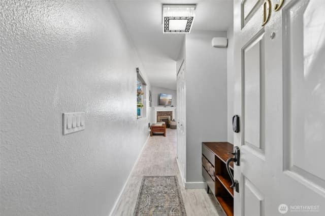Property photo for 12543 Ne 23rd Place #d3, Bellevue photo 2