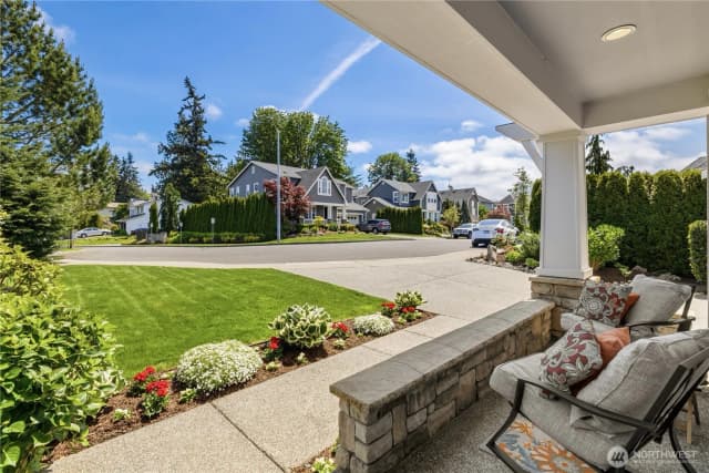 Property photo for 5001 70th Place Sw, Mukilteo photo 2