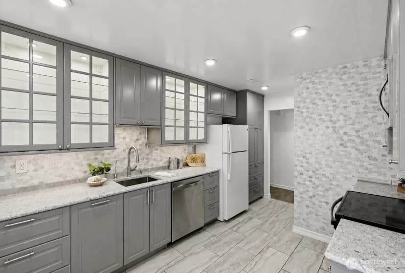 Property photo for 1737 Harbor Avenue #s-306, Seattle photo 7