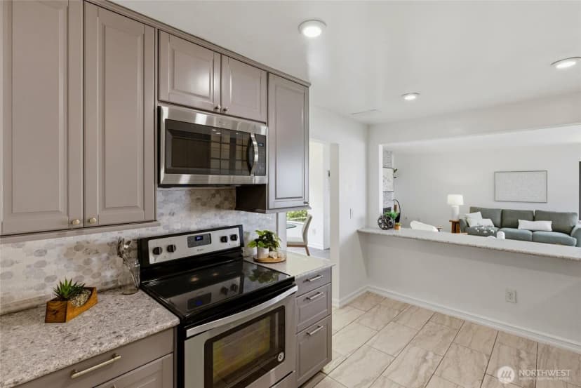 Property photo for 1737 Harbor Avenue #s-306, Seattle photo 8