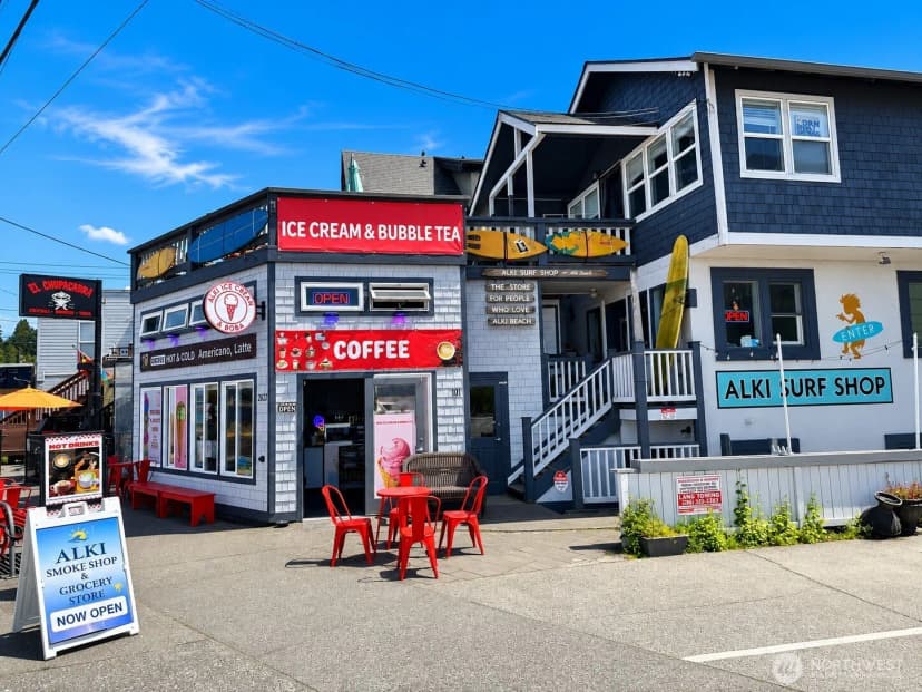 Property photo for 1737 Harbor Avenue #s-306, Seattle photo 38