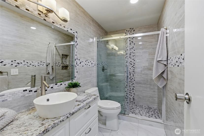 Property photo for 1737 Harbor Avenue #s-306, Seattle photo 16