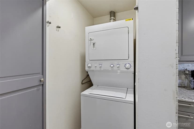 Property photo for 1737 Harbor Avenue #s-306, Seattle photo 23