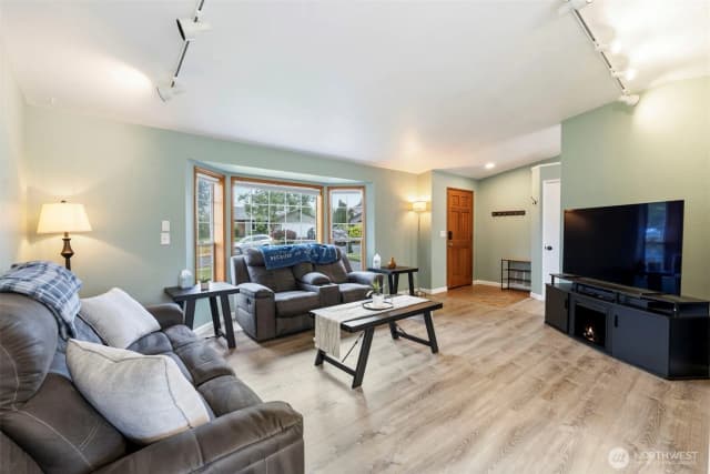 Property photo for 3733 Golden Eagle Loop, Olympia photo 4