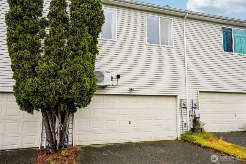 Property photo for 3723 Ne 6th Street, Renton photo 27