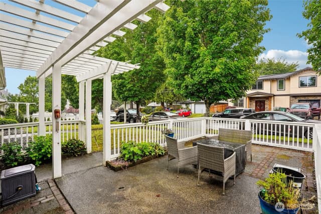 Property photo for 3723 Ne 6th Street, Renton photo 3