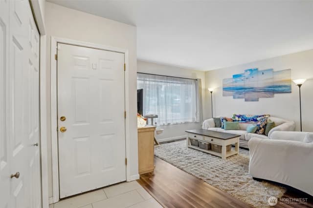 Property photo for 3723 Ne 6th Street, Renton photo 4