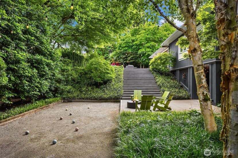 Property photo for 1520 38th Avenue E, Seattle photo 36