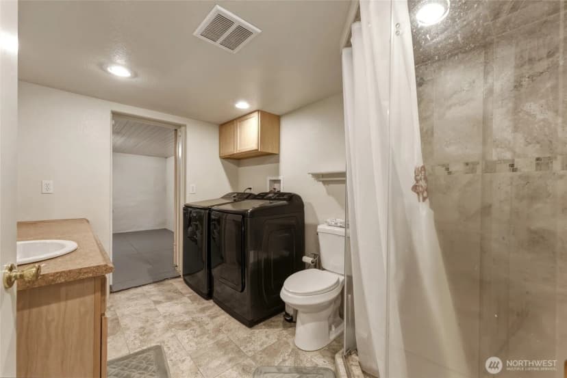 Property photo for 49 S Clinton Street, Walla Walla photo 22