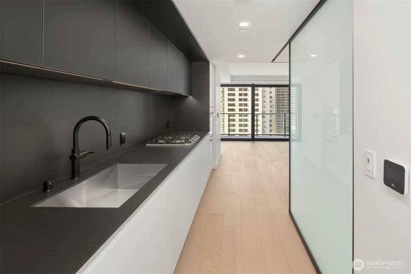 Property photo for 300 Virginia Street #1113, Seattle photo 3
