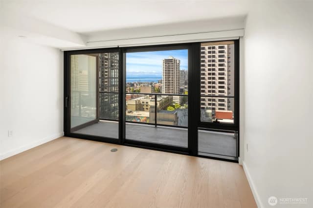 Property photo for 300 Virginia Street #1113, Seattle photo 2