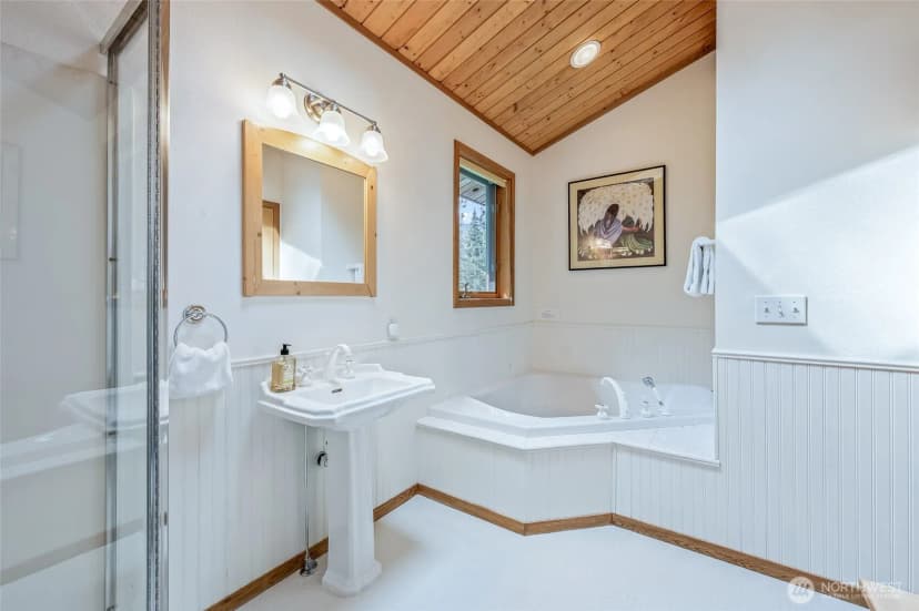 Property photo for 16761 Lakeview Drive, Leavenworth photo 30