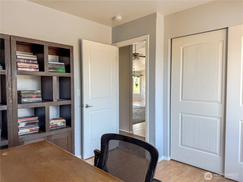 Property photo for 526 Canal Drive Ne, Ocean Shores photo 21