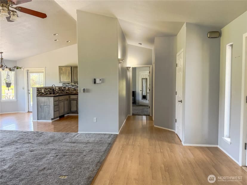 Property photo for 526 Canal Drive Ne, Ocean Shores photo 13