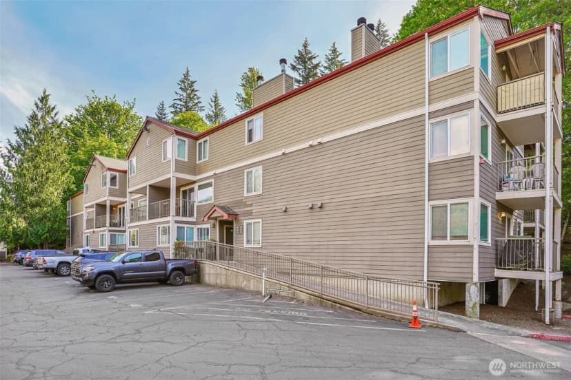 Property photo for 700 Front Street S #c206, Issaquah photo 4