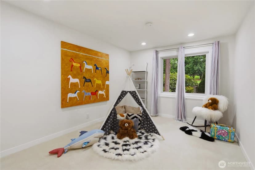 Property photo for 21633 Ne 29th St, Sammamish photo 26