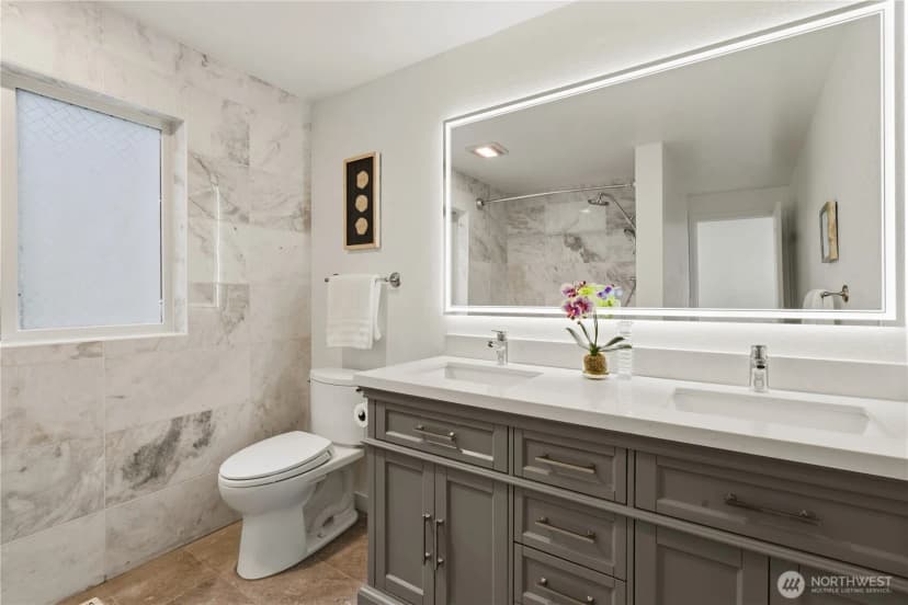Property photo for 21633 Ne 29th St, Sammamish photo 23