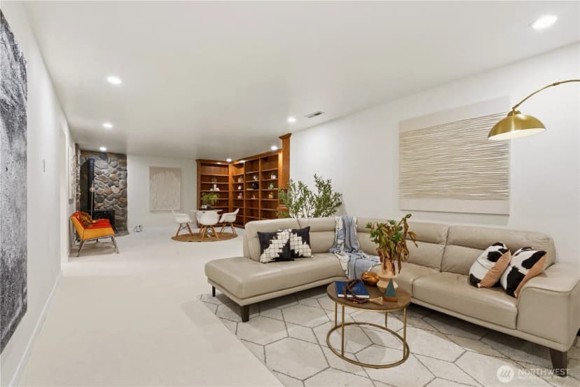 Property photo for 21633 Ne 29th St, Sammamish photo 31