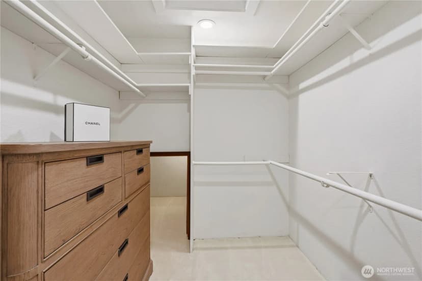 Property photo for 21633 Ne 29th St, Sammamish photo 21