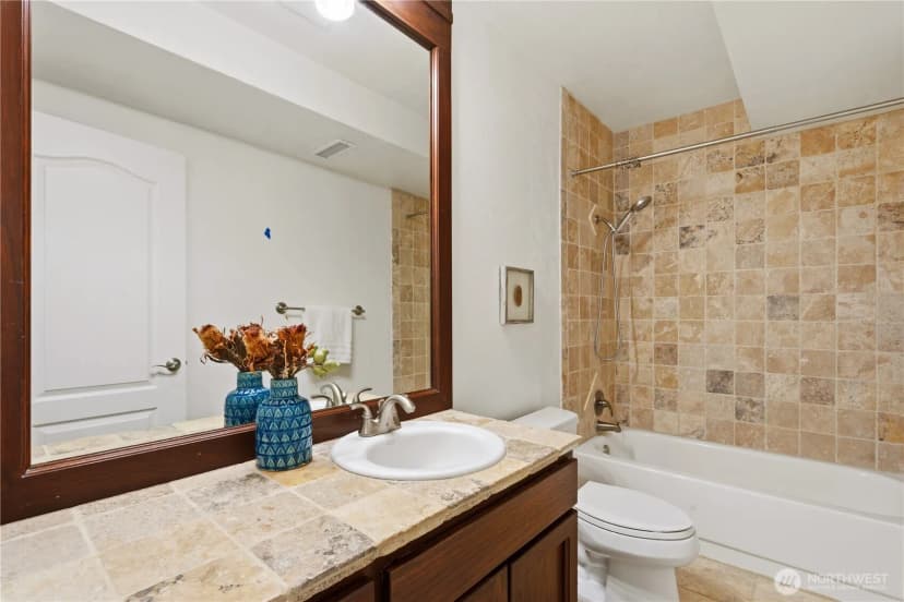 Property photo for 21633 Ne 29th St, Sammamish photo 33