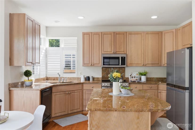 Property photo for 6525 63rd Street W, University Place photo 9