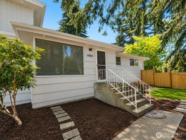 Property photo for 19001 Wallingford Ave N, Shoreline photo 4