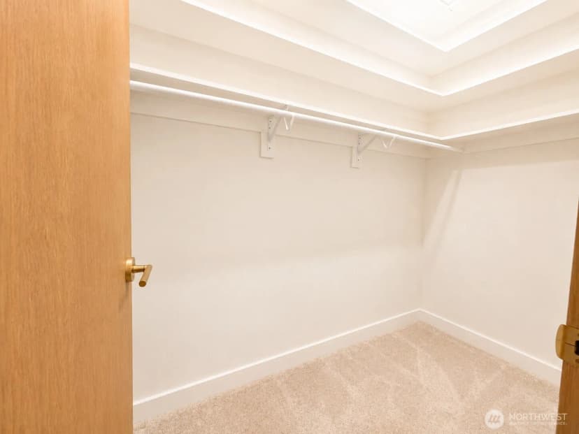 Property photo for 19001 Wallingford Ave N, Shoreline photo 23