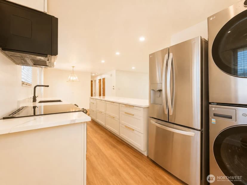 Property photo for 19001 Wallingford Ave N, Shoreline photo 14